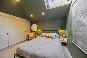 Bedroom- click for photo gallery